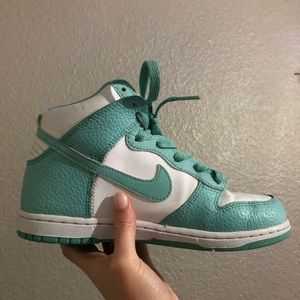 nike dunk high island green